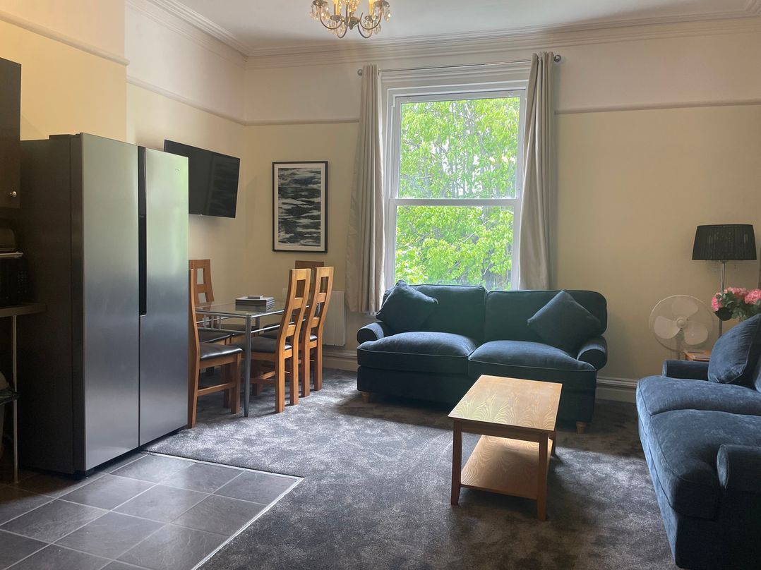 Apartment 5