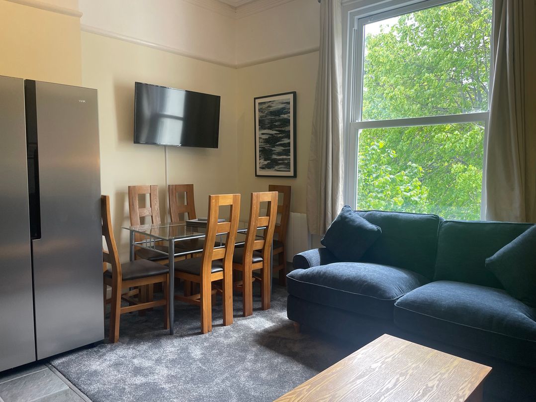 Apartment 5