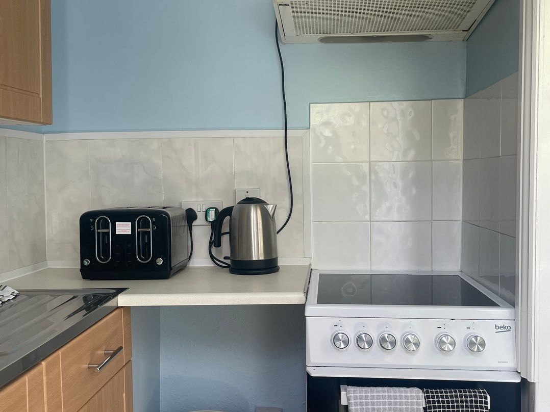 Apartment 6