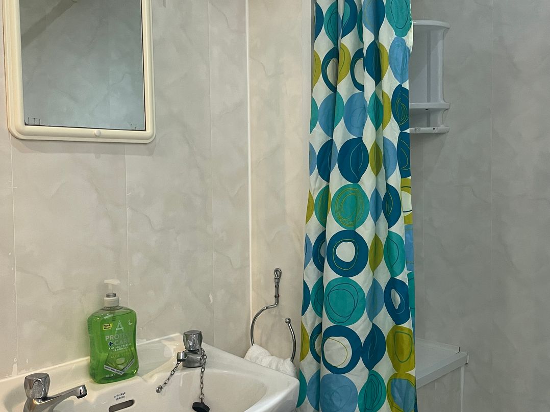 Apartment 6