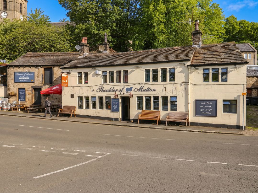No.1 Spa Mill Lodge
