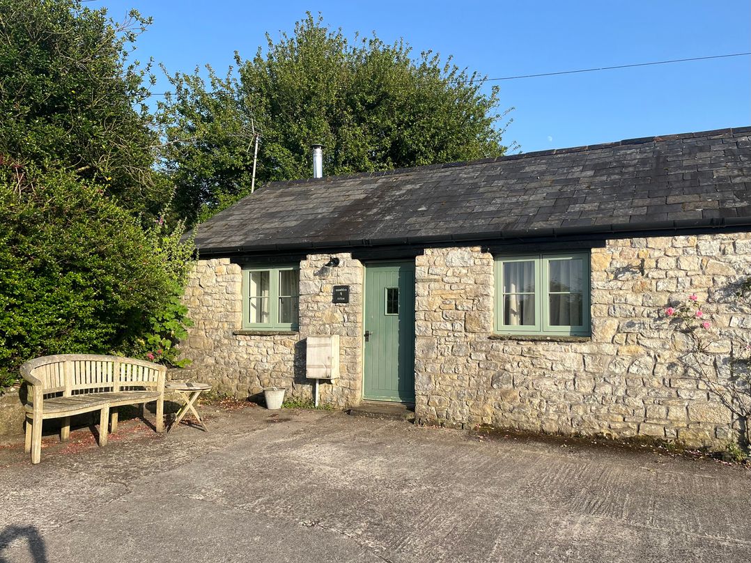 Warbler Cottage