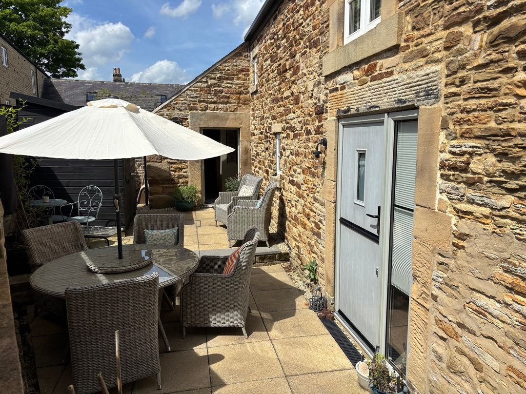Holly Cottage