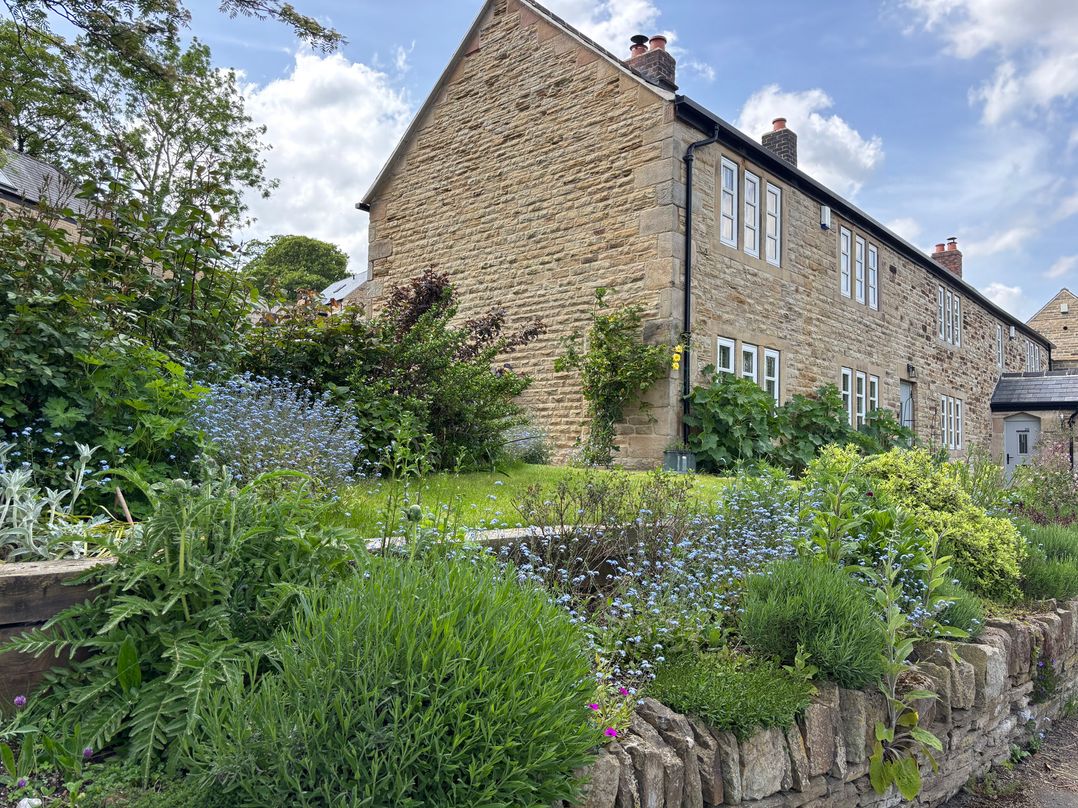 Holly Cottage