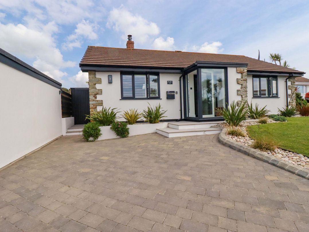 No.45 Whealgolden Drive