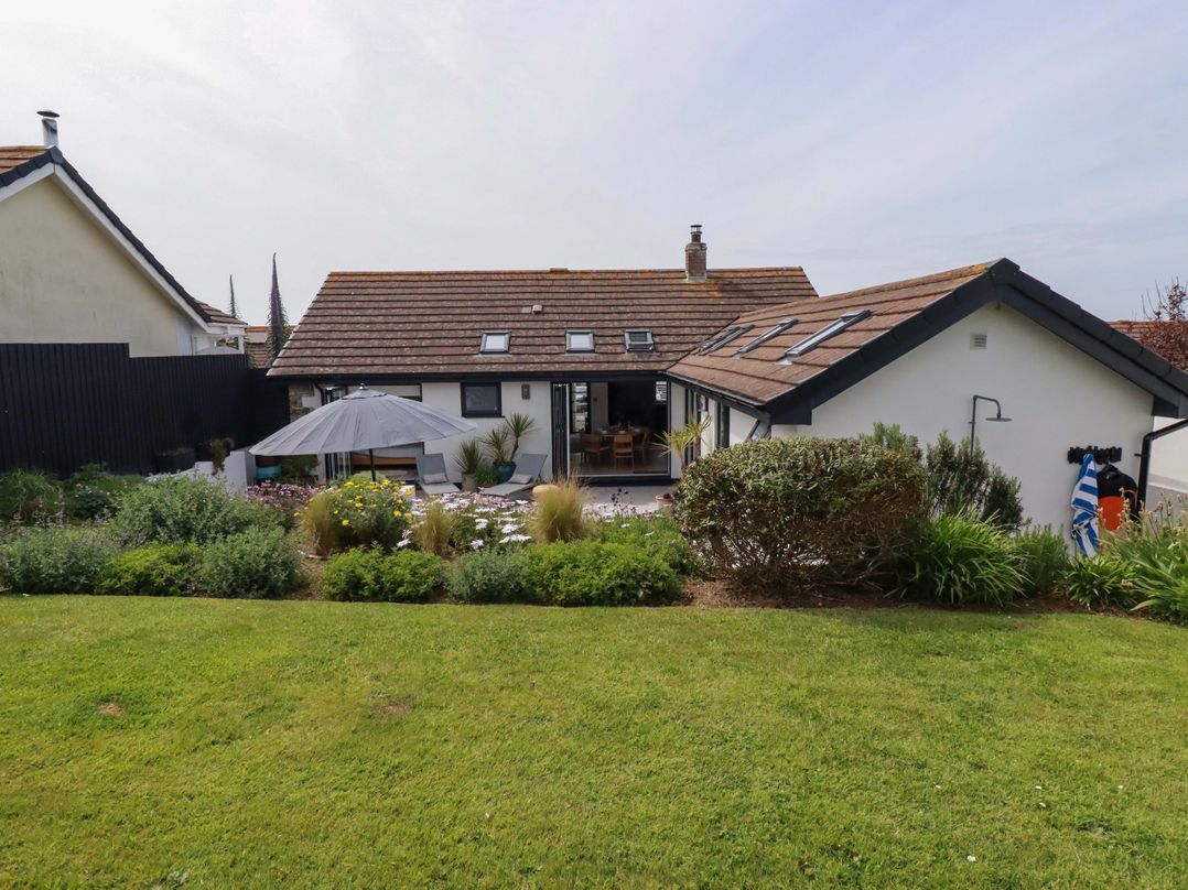 No.45 Whealgolden Drive