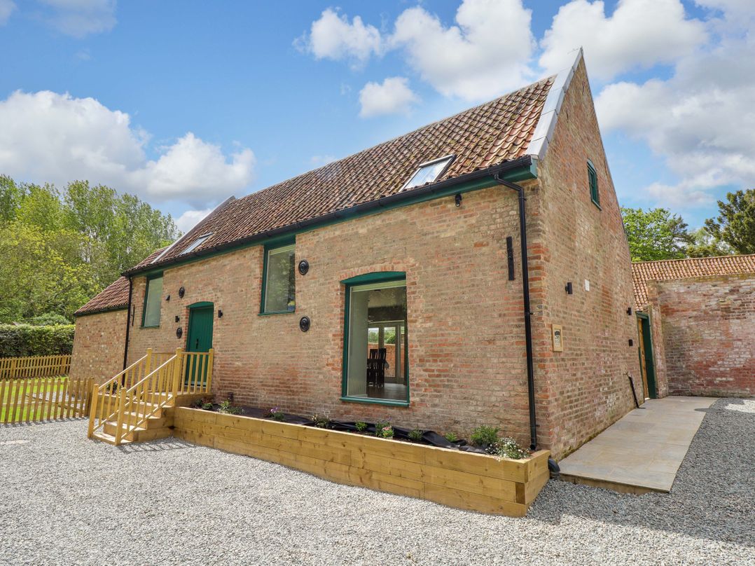 Bobblehat Barn