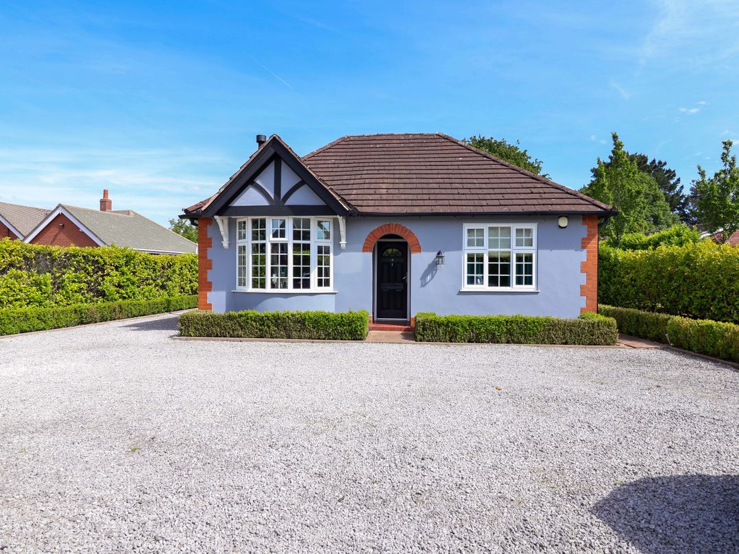 18 Crewe Road