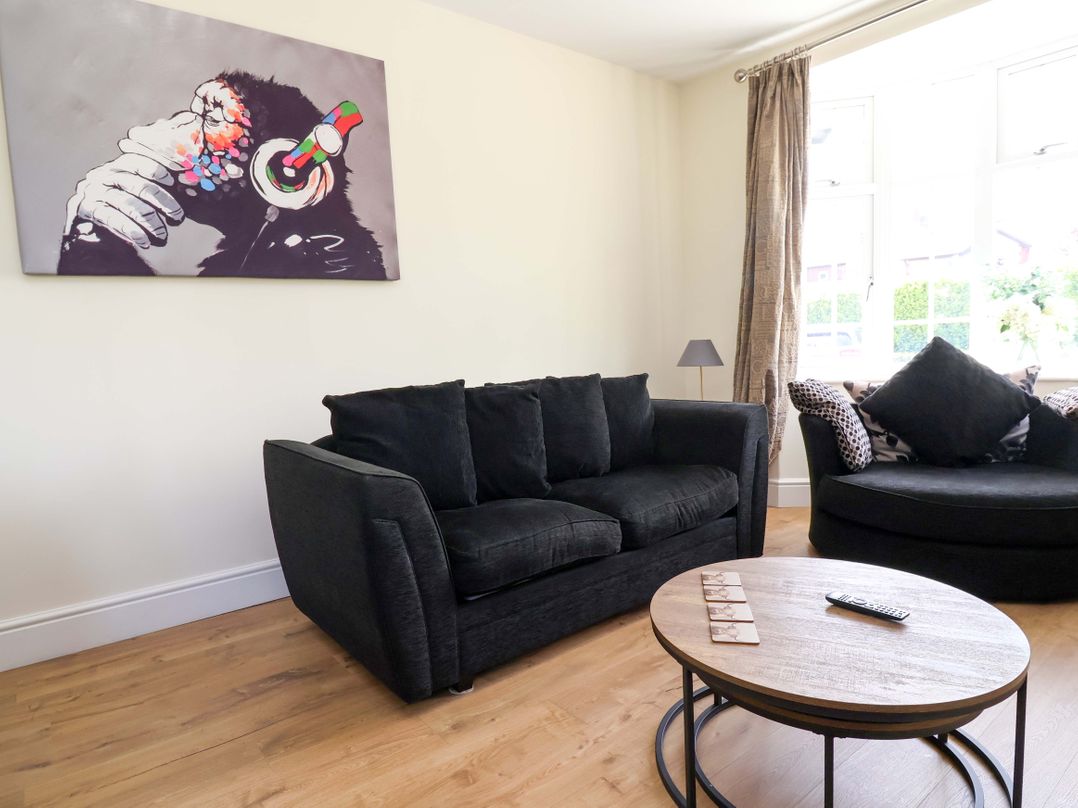 18 Crewe Road