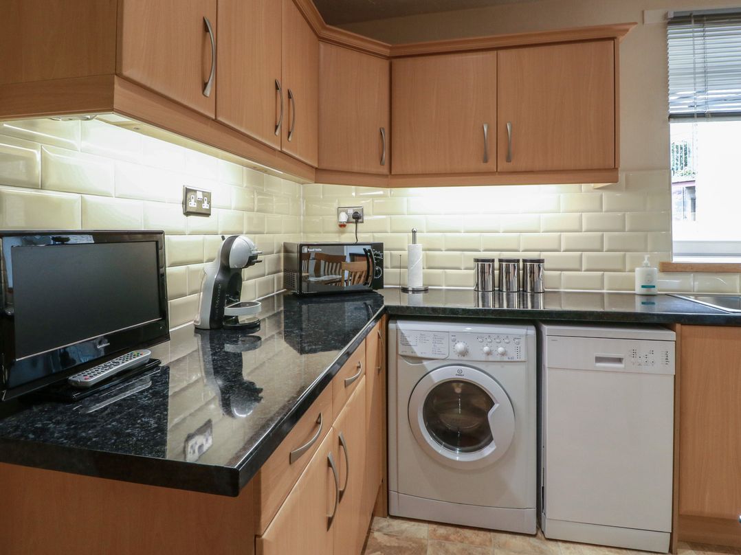 2 St. Catherines Cottages