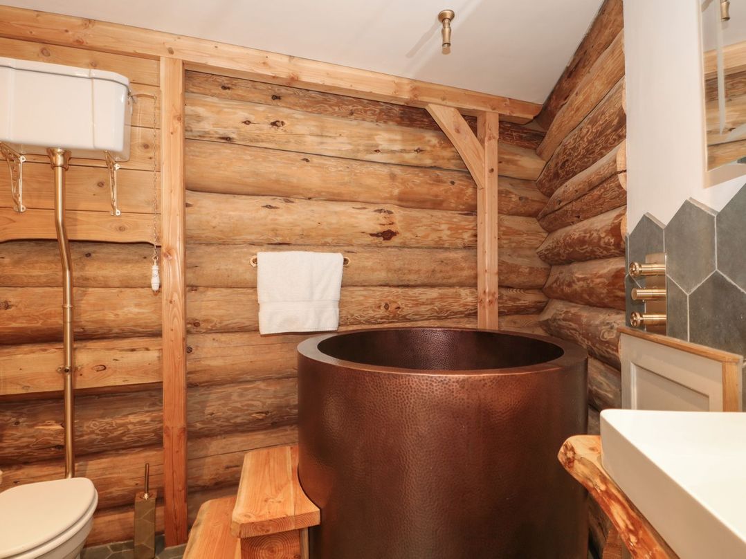 Copper Suite