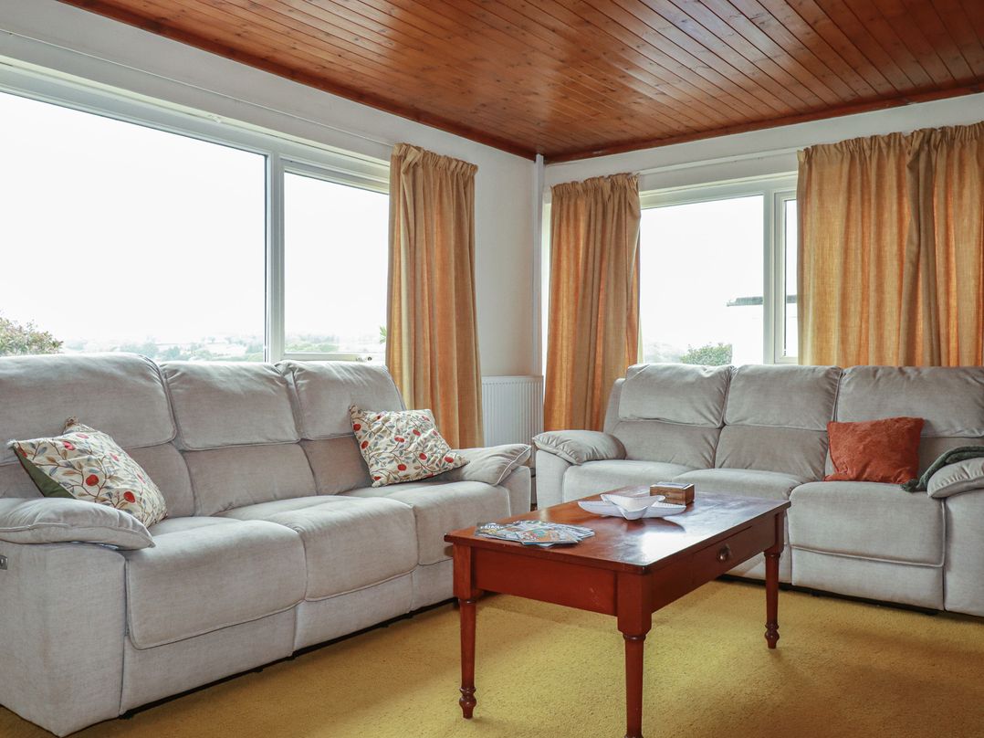 7 Chycoose Parc