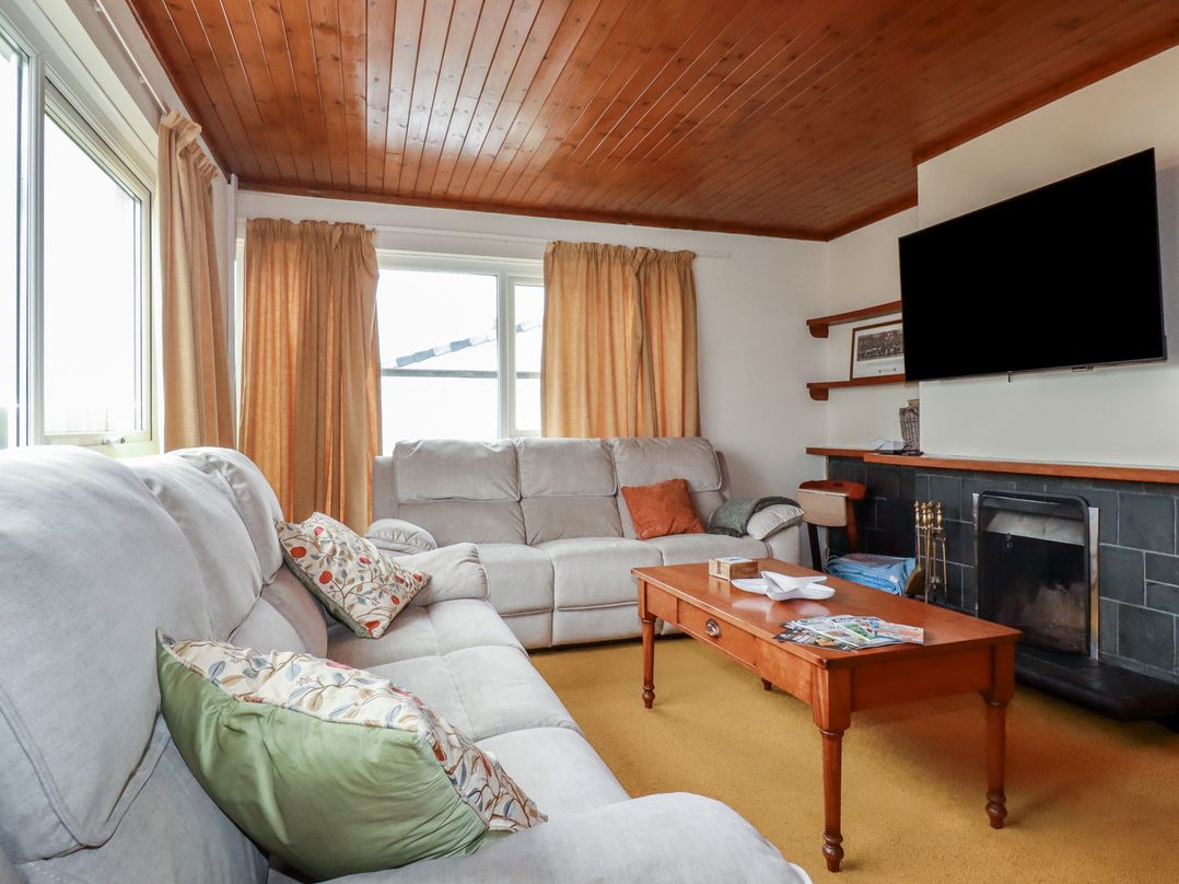 7 Chycoose Parc