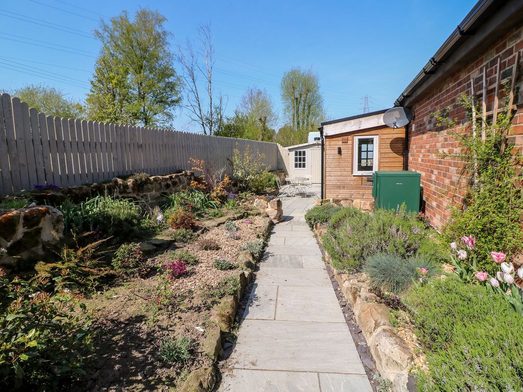 Churn Dash Cottage