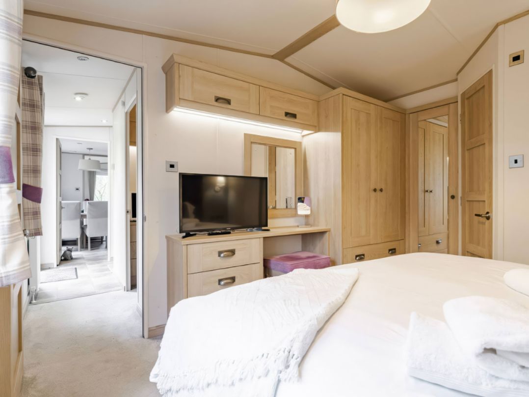 Four Seasons-	 Kelling Heath Holiday Park