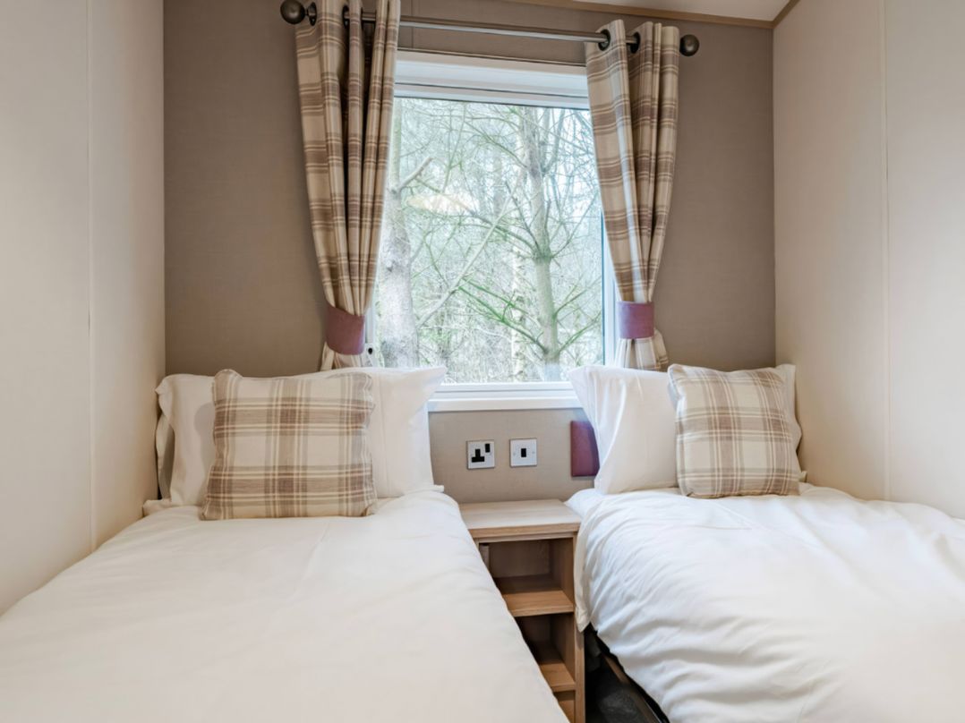 Four Seasons-	 Kelling Heath Holiday Park