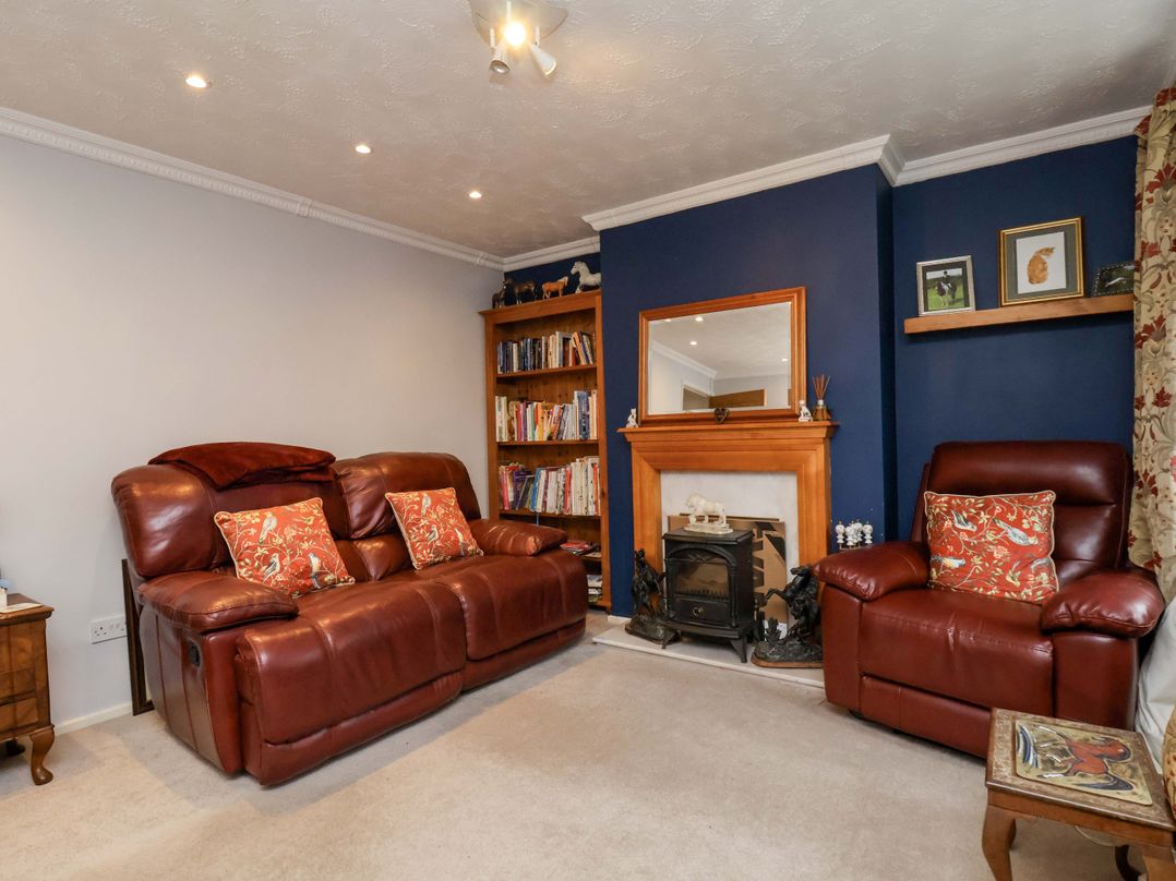 7 Crestbrooke