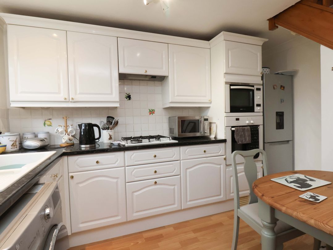7 Crestbrooke