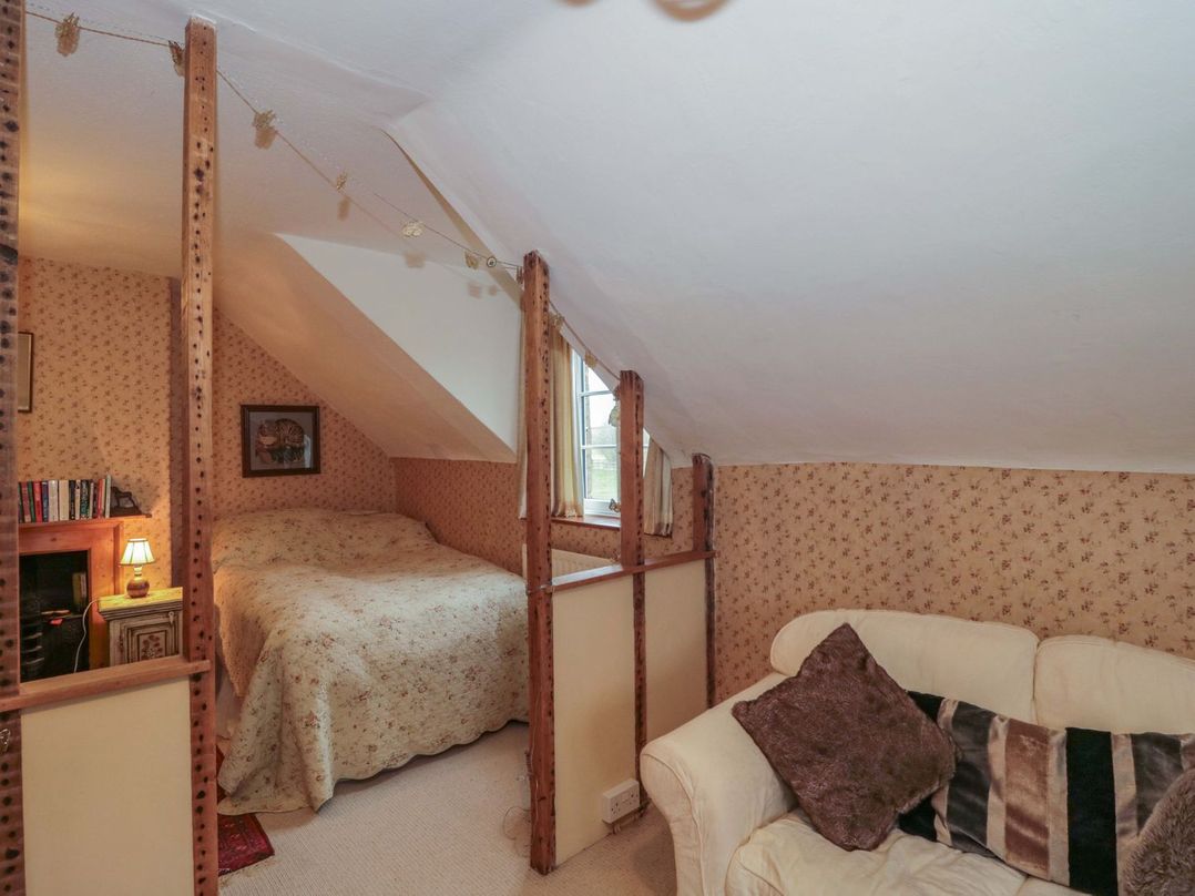 Tuxwell Lodge