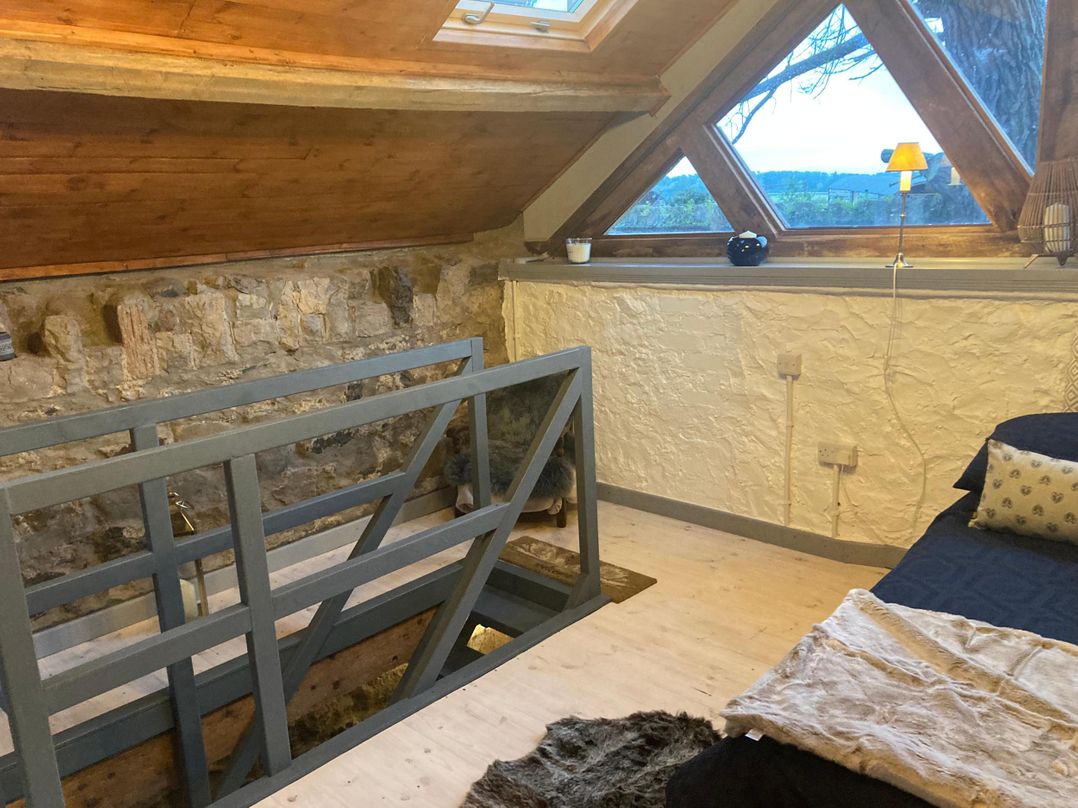 1-Bed Barn Conversion, Sleeps 2 with Parking