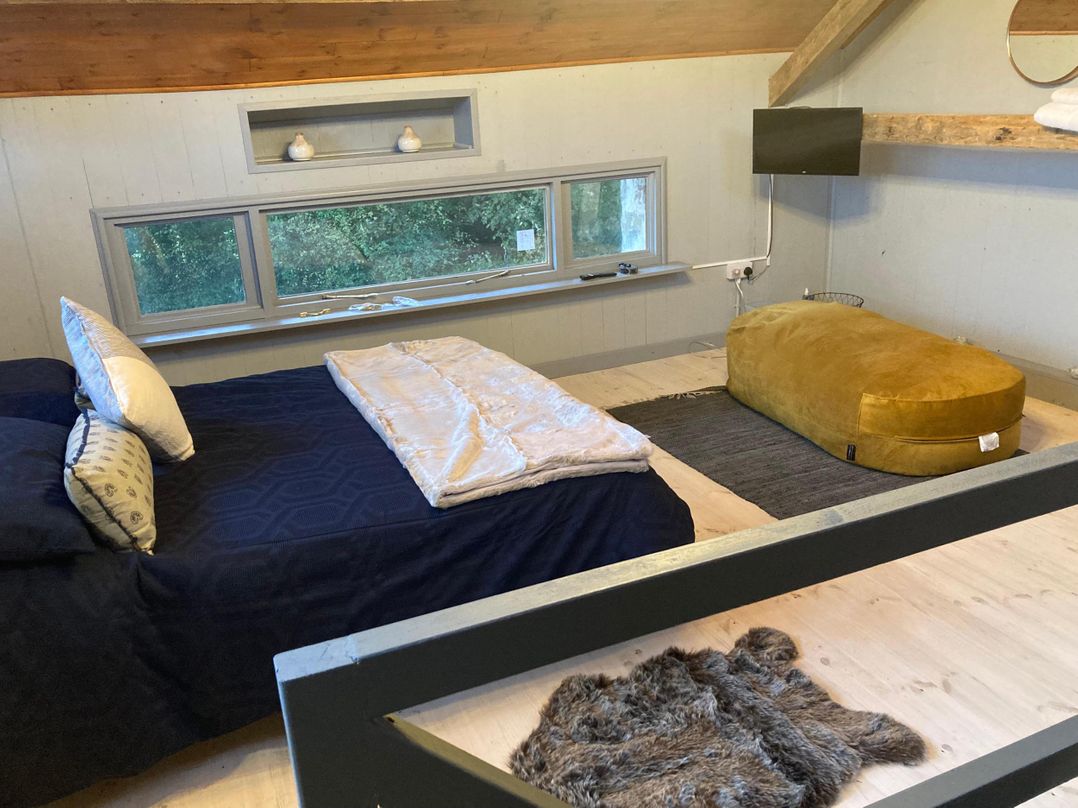 1-Bed Barn Conversion, Sleeps 2 with Parking