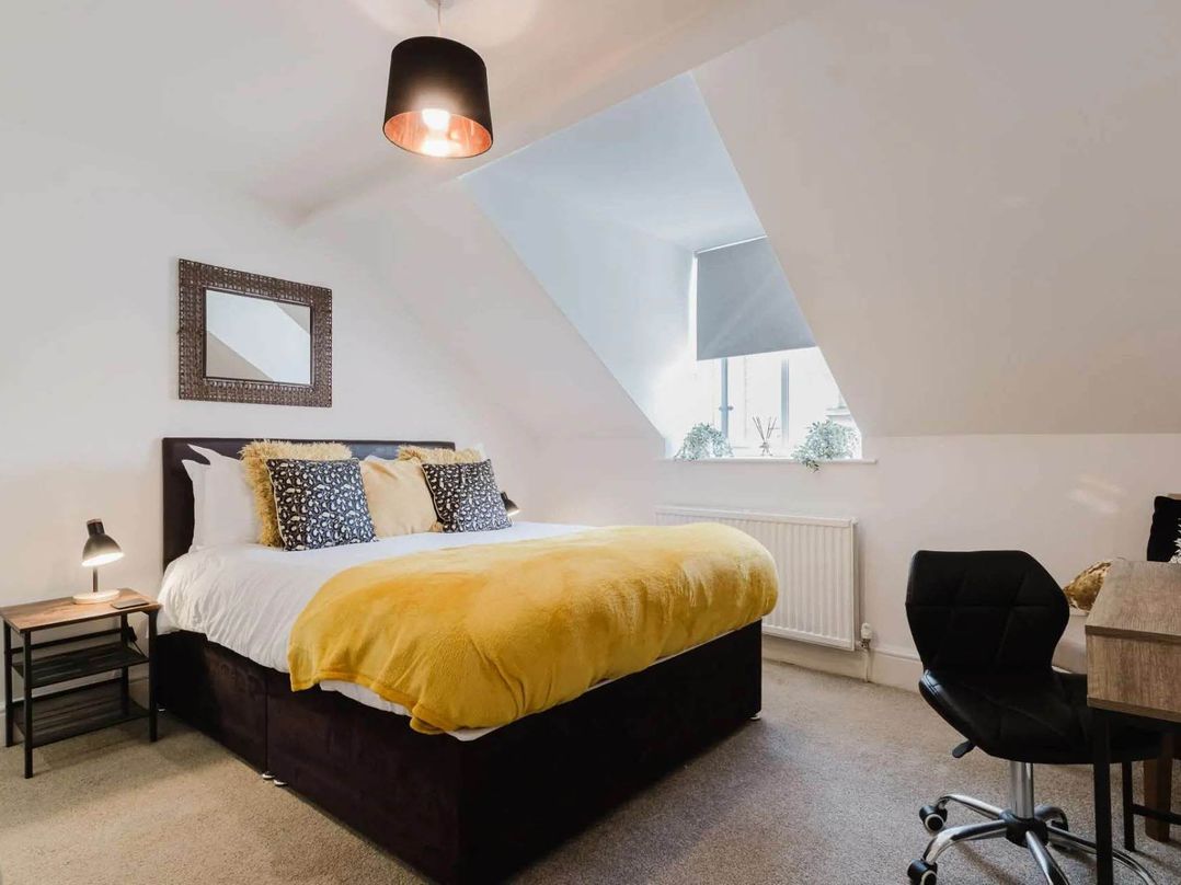 Licatas Apartment Cirencester Cotswolds Sleeps 6