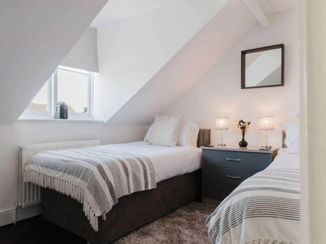 Licatas Apartment Cirencester Cotswolds Sleeps 6