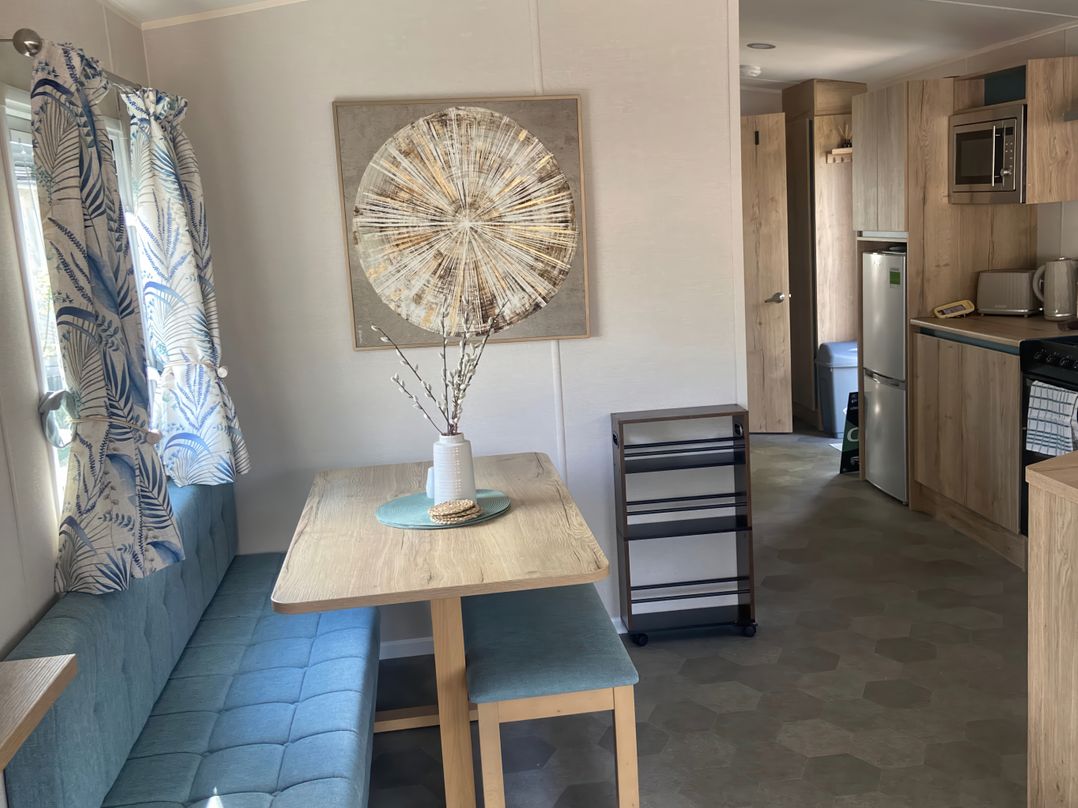 Coworth Deluxe Cabin with Garden