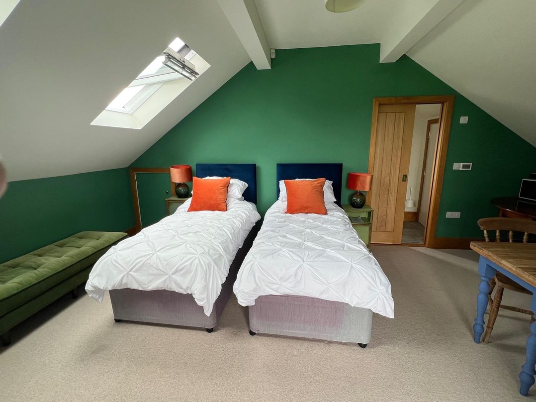 2 Guests Studio - Free Parking - Stunning Views