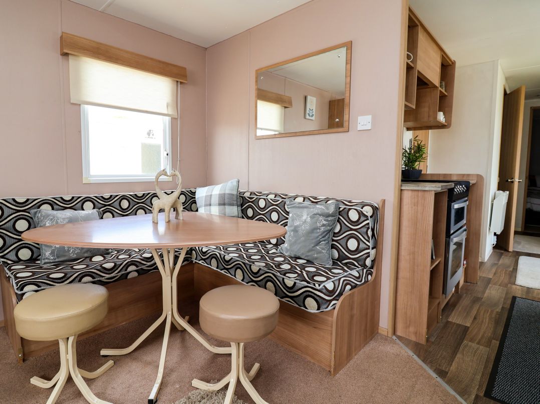 Plot 594