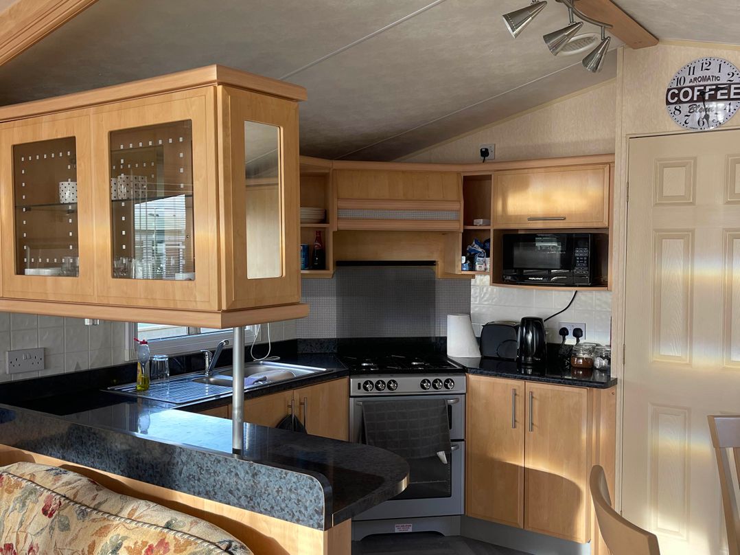 Immaculate 2-Bed Static Caravan at Monrieth