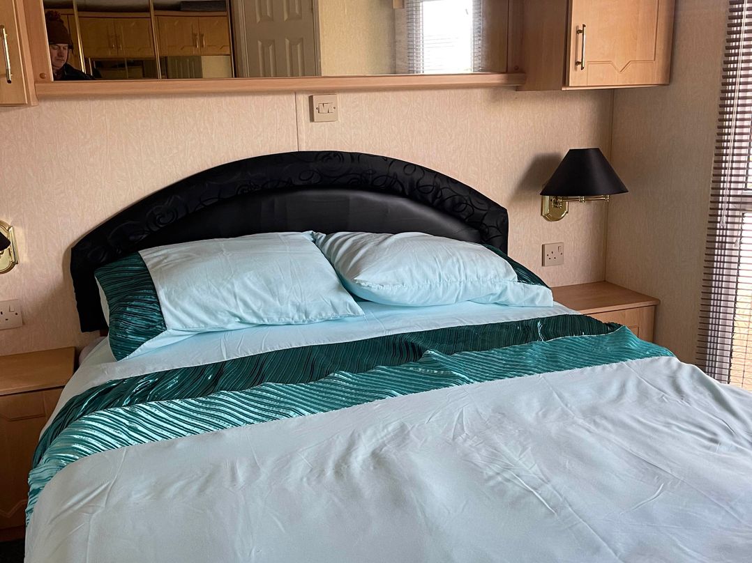 Immaculate 2-Bed Static Caravan at Monrieth