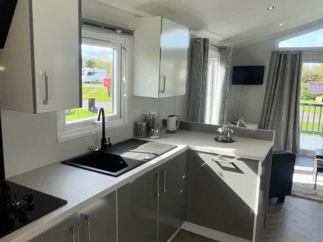 Chalet 4 guests Parking Available