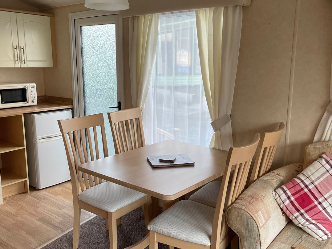 Beautiful 2 Bed Static caravan