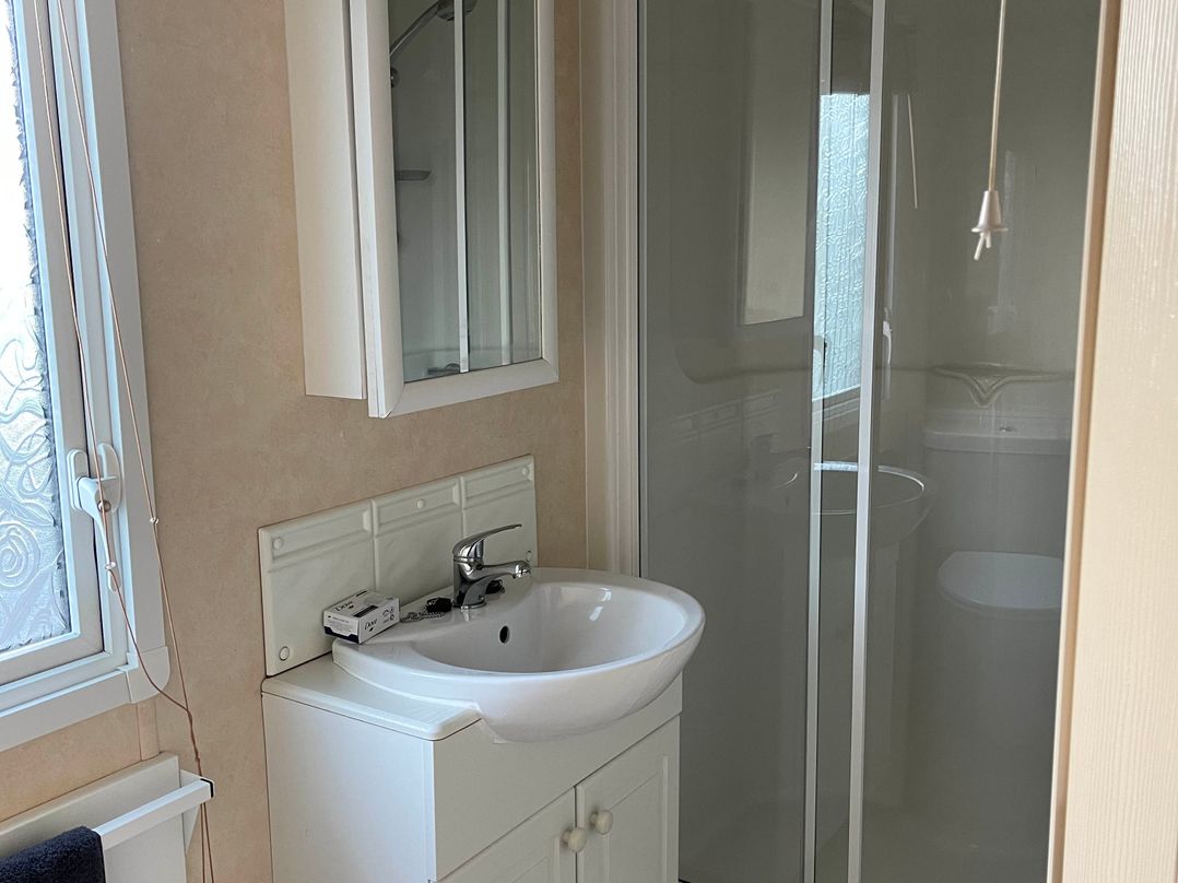 Beautiful 2 Bed Static caravan