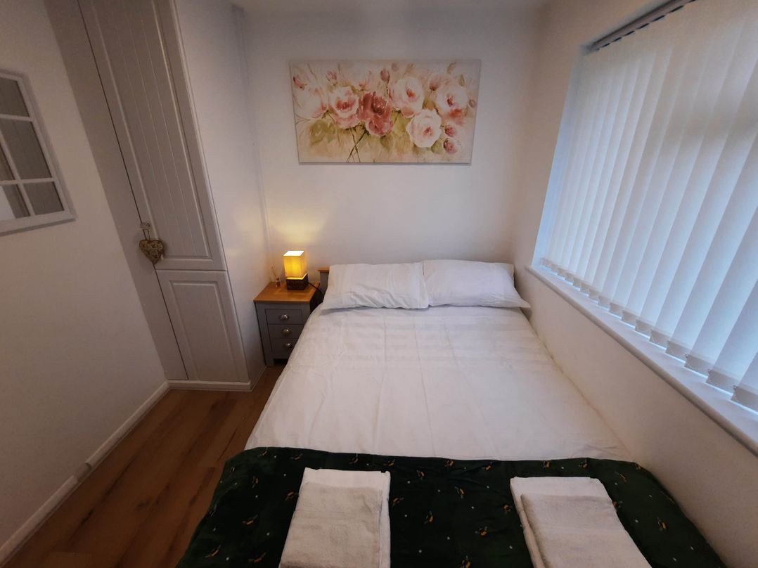 St Margaret's 2 Bed Chalet Sleeps 4 Pets Ok