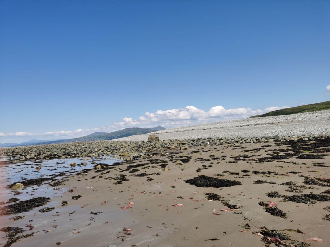 Sea and Mountain view Sunbeach Holiday Snowdonia