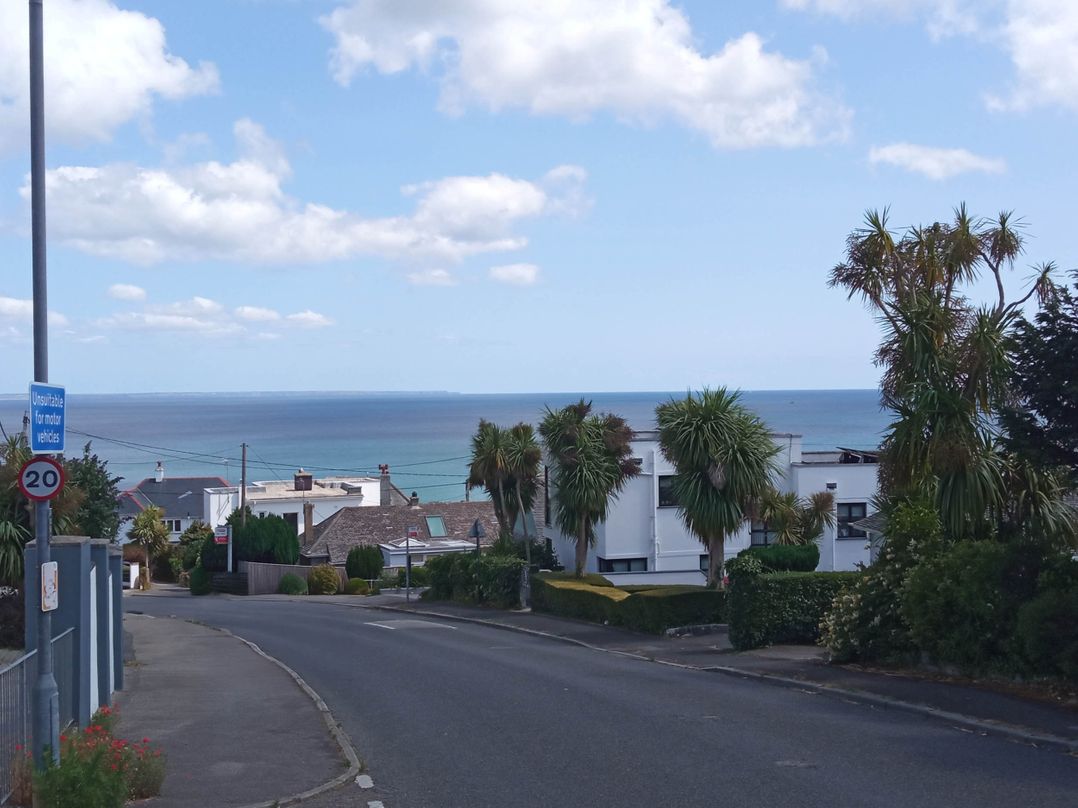 Ground Floor Cornish Retreat Free Parking