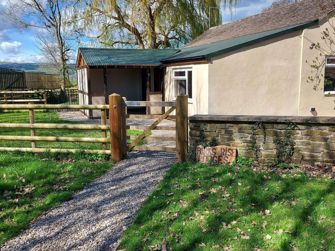 1 Bed Lodge-Sleeps 4-Pet Friendly-Free Parking