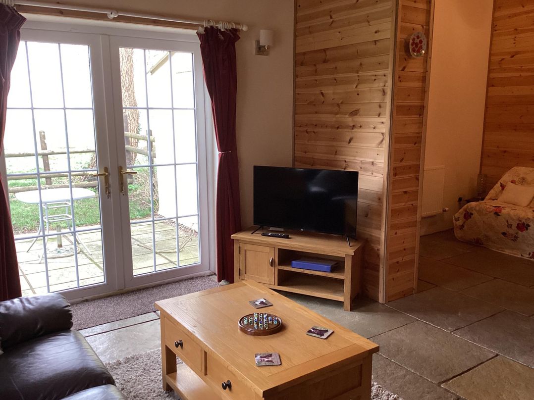 1 Bed Lodge-Sleeps 4-Pet Friendly-Free Parking