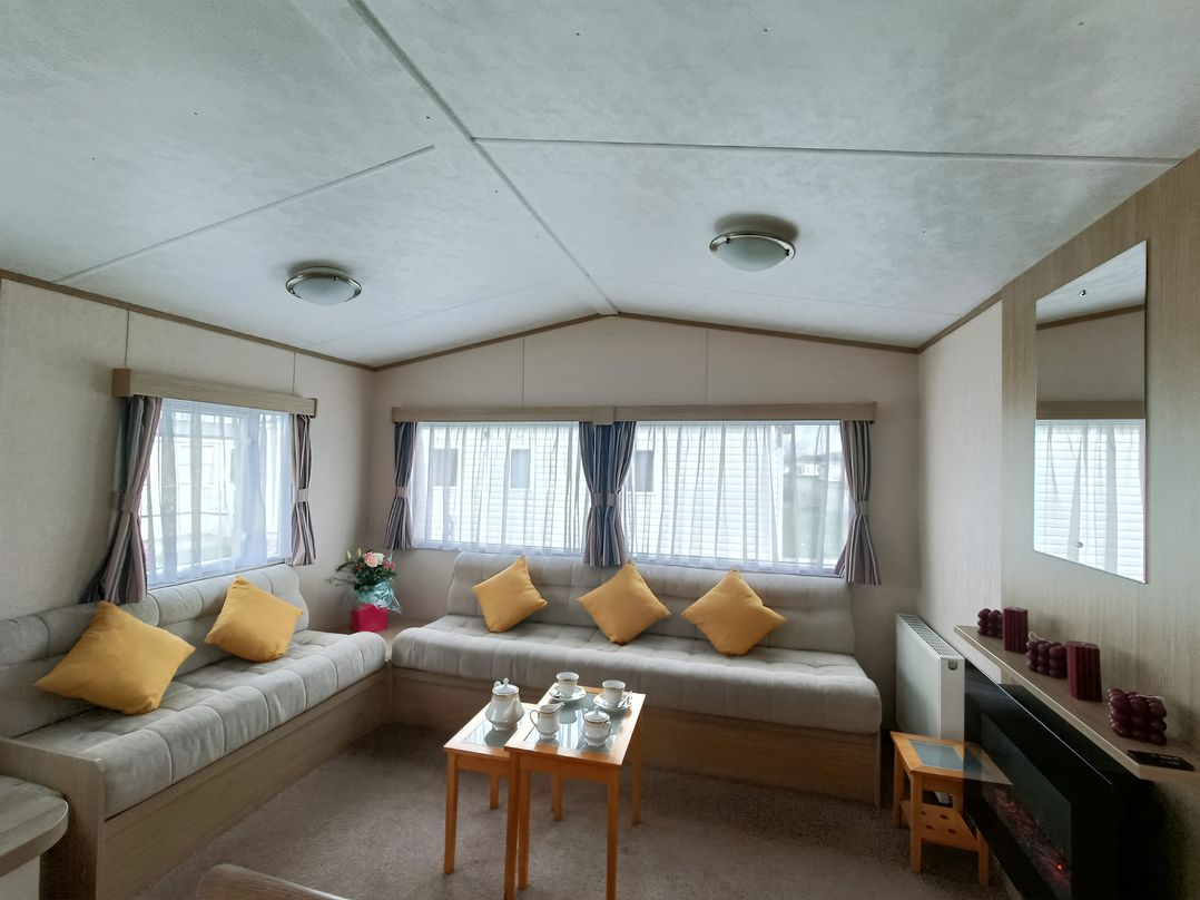 3 Bed, Sleeps 6, Parking