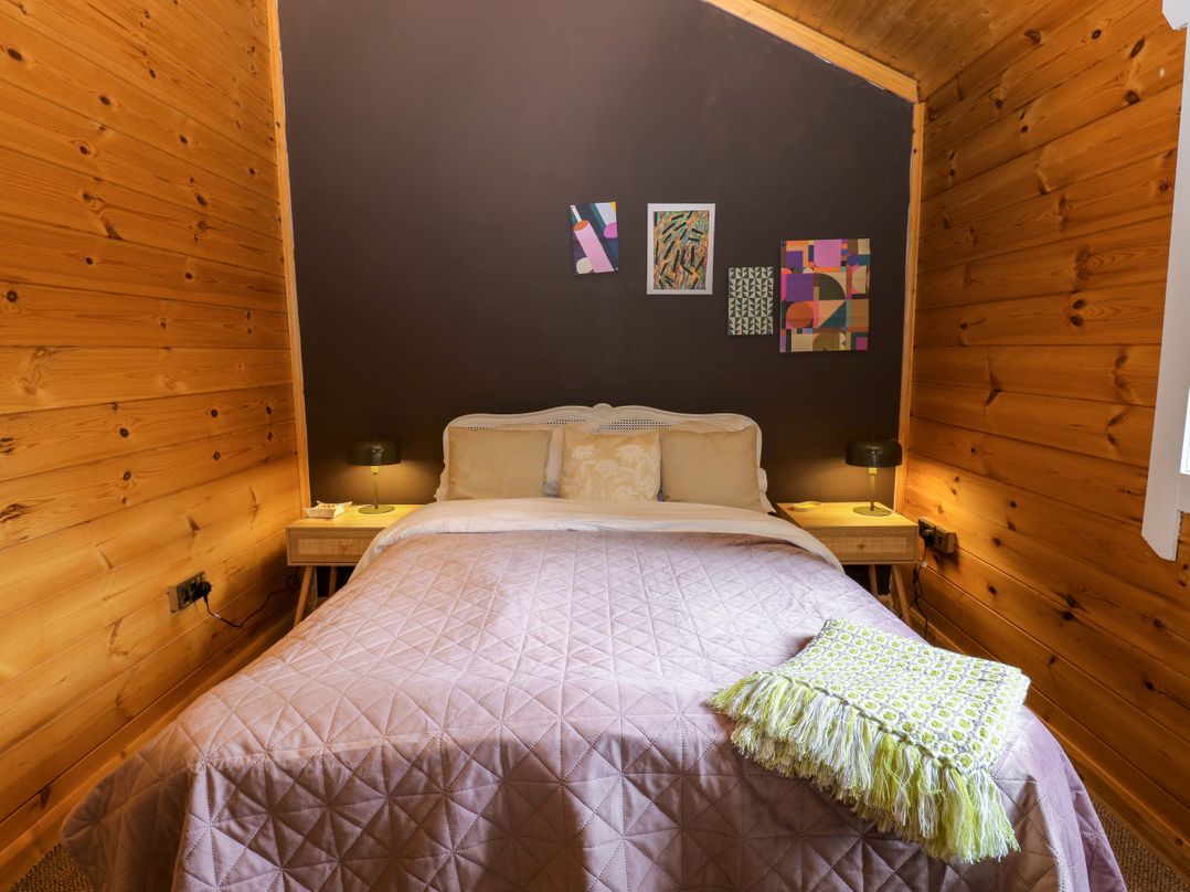 Bulrush Cabin