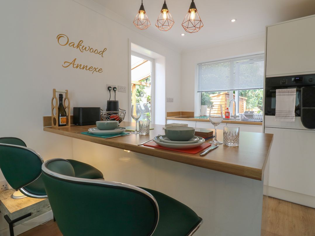 Oakwood Annexe