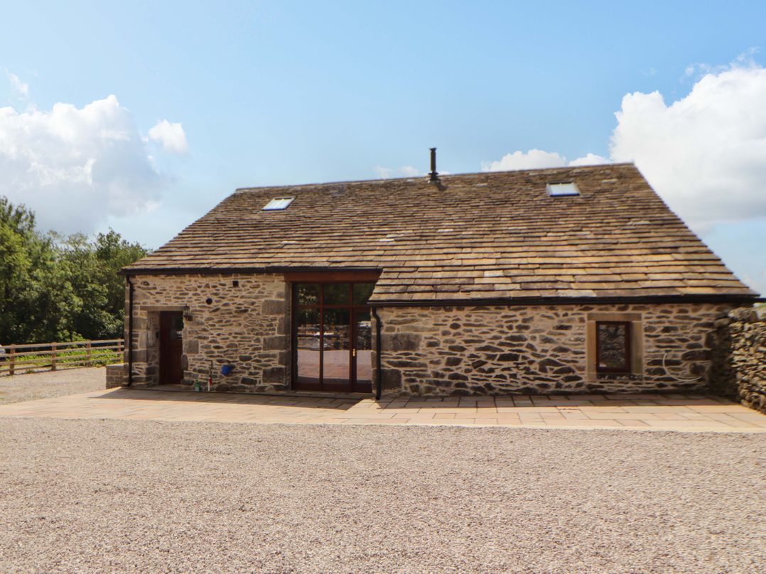 Dam House Barn