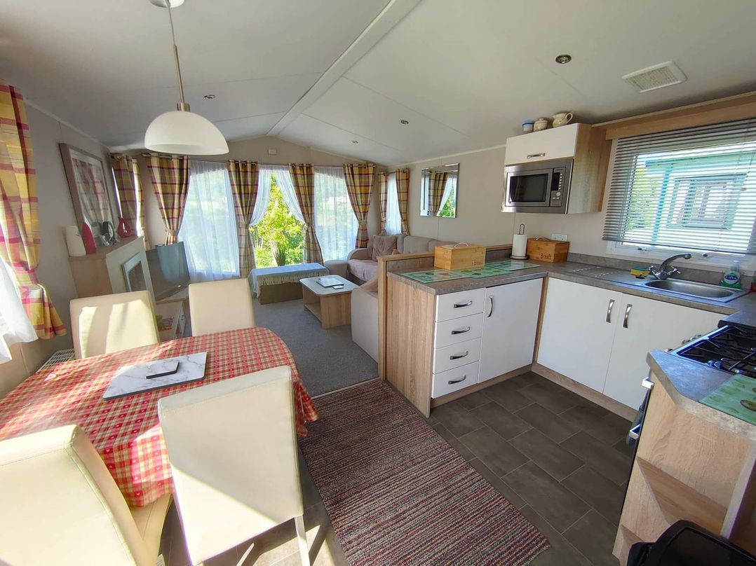 Clarach Bay Holiday Village W18