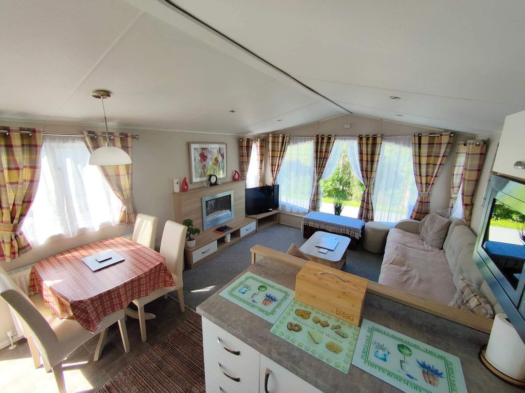 Clarach Bay Holiday Village W18