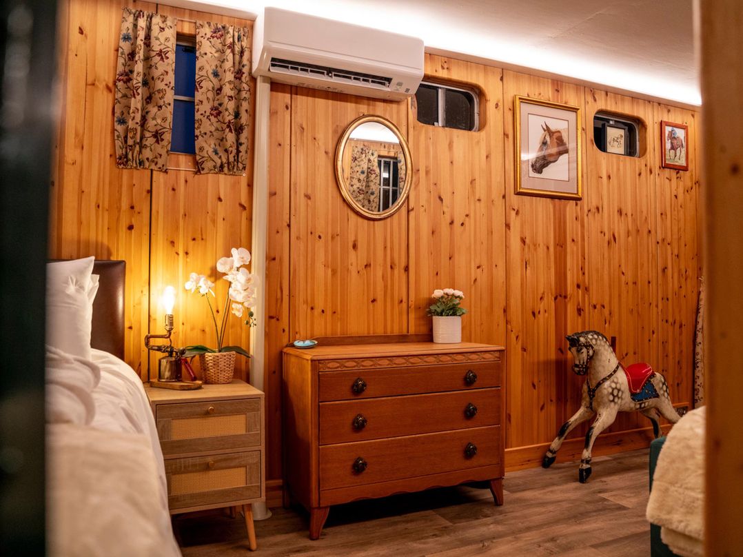 1 Bed -Private Garden -Hot Tub -Pets Ok - Gee Gee