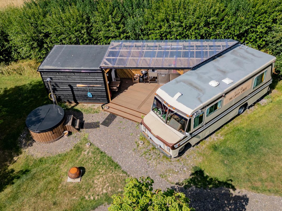 Sleeps 2 -Pets Welcome -Private Hot Tub -Alabama