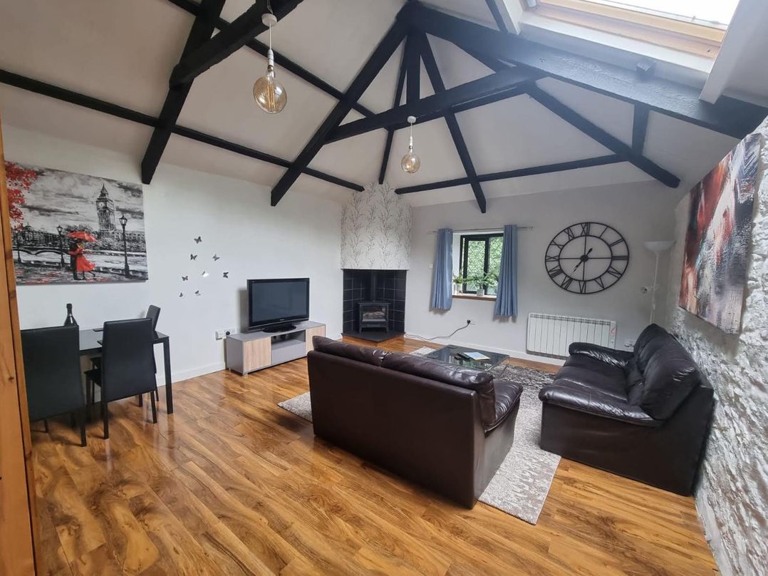 Stunning 2-Bed House in Saint Columb