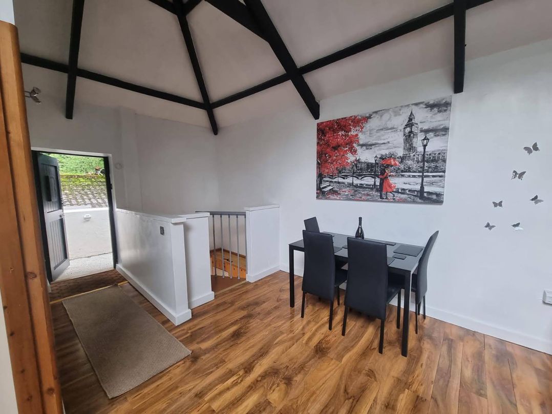 Stunning 2-Bed House in Saint Columb